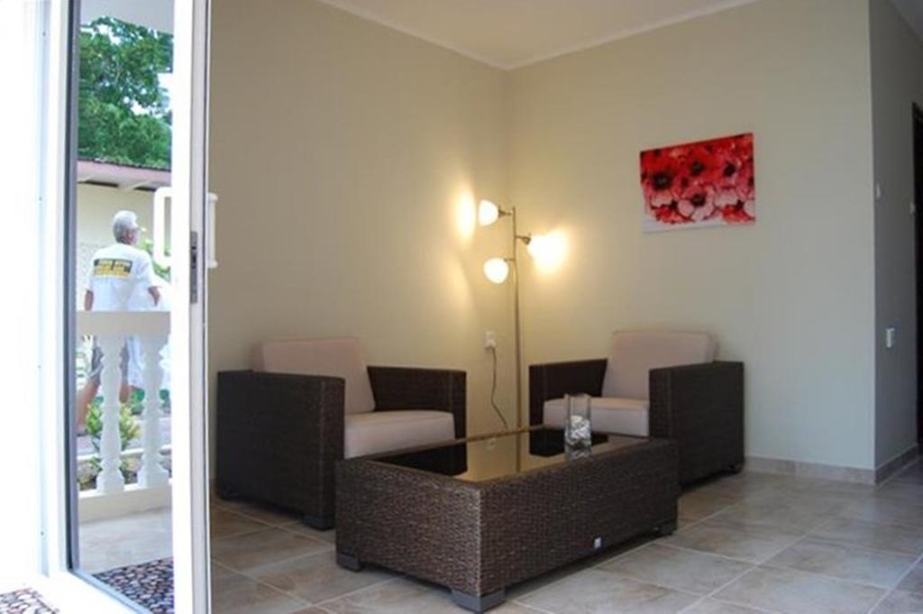 Wayaca Mini Resort Willemstad Bilik gambar